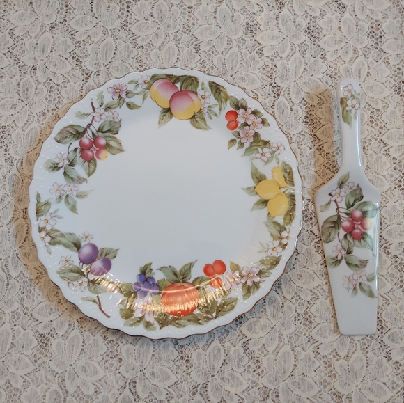 Vintage Cake Plate and Server Set Fruit and Flower Design Andrea by Sadek - Picture 3 of 14